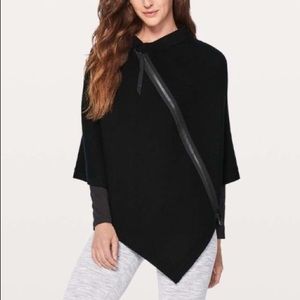 Lululemon On The Go Poncho. Black. O/S.  NWT.